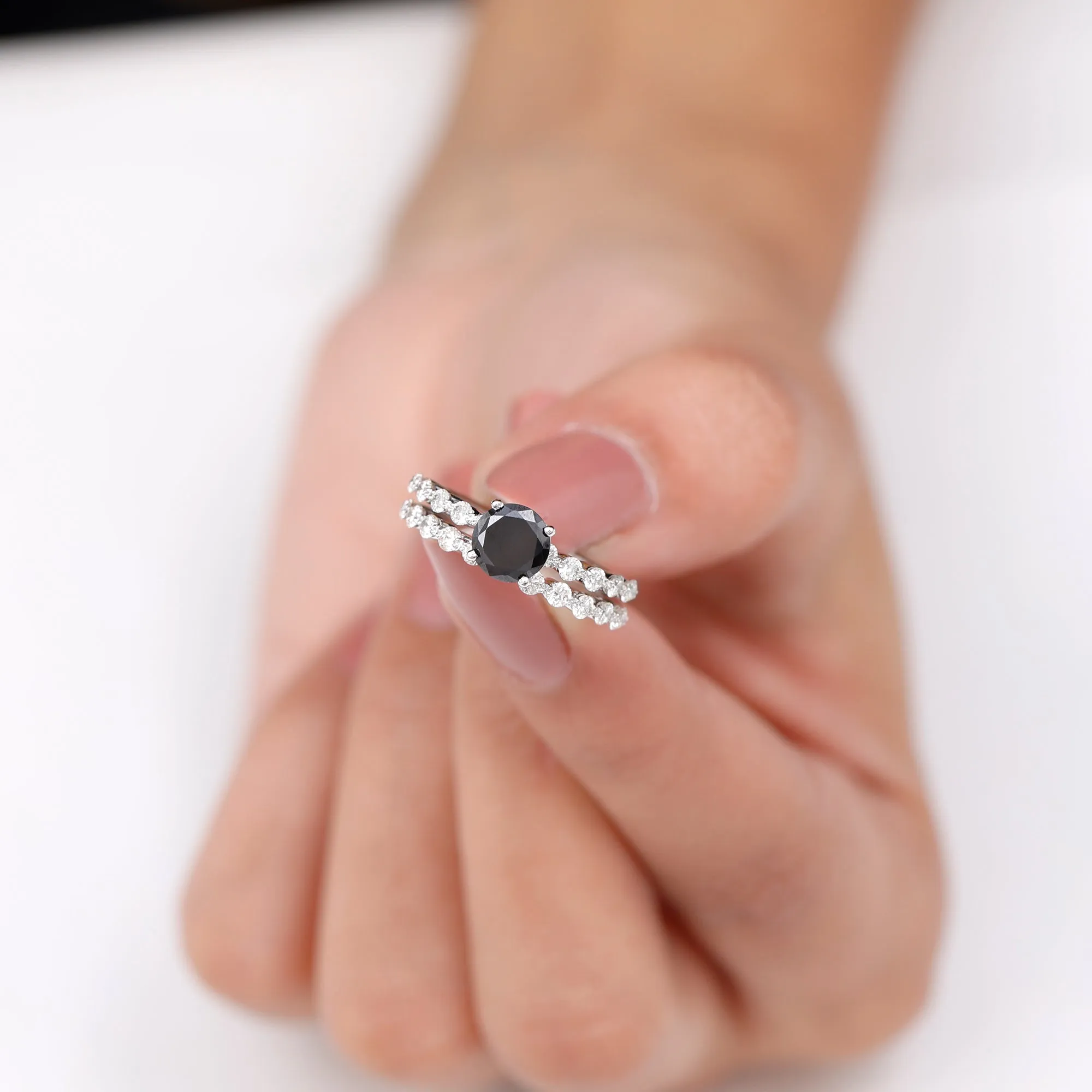 1.25 CT Minimal Black Onyx and Diamond Bridal Ring Set in Gold