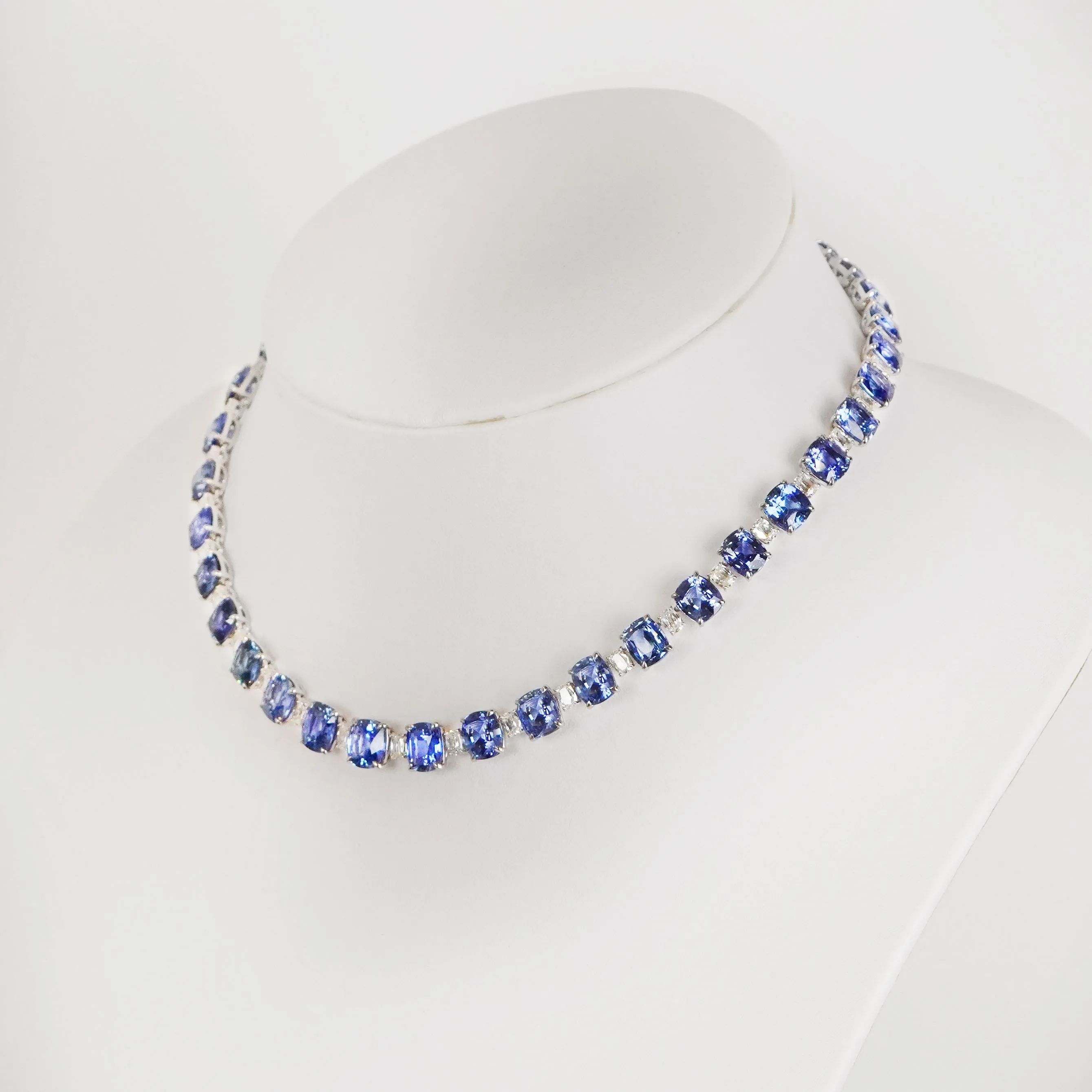93.33 cts Blue Sapphire with Diamond Necklace (ENQUIRE)