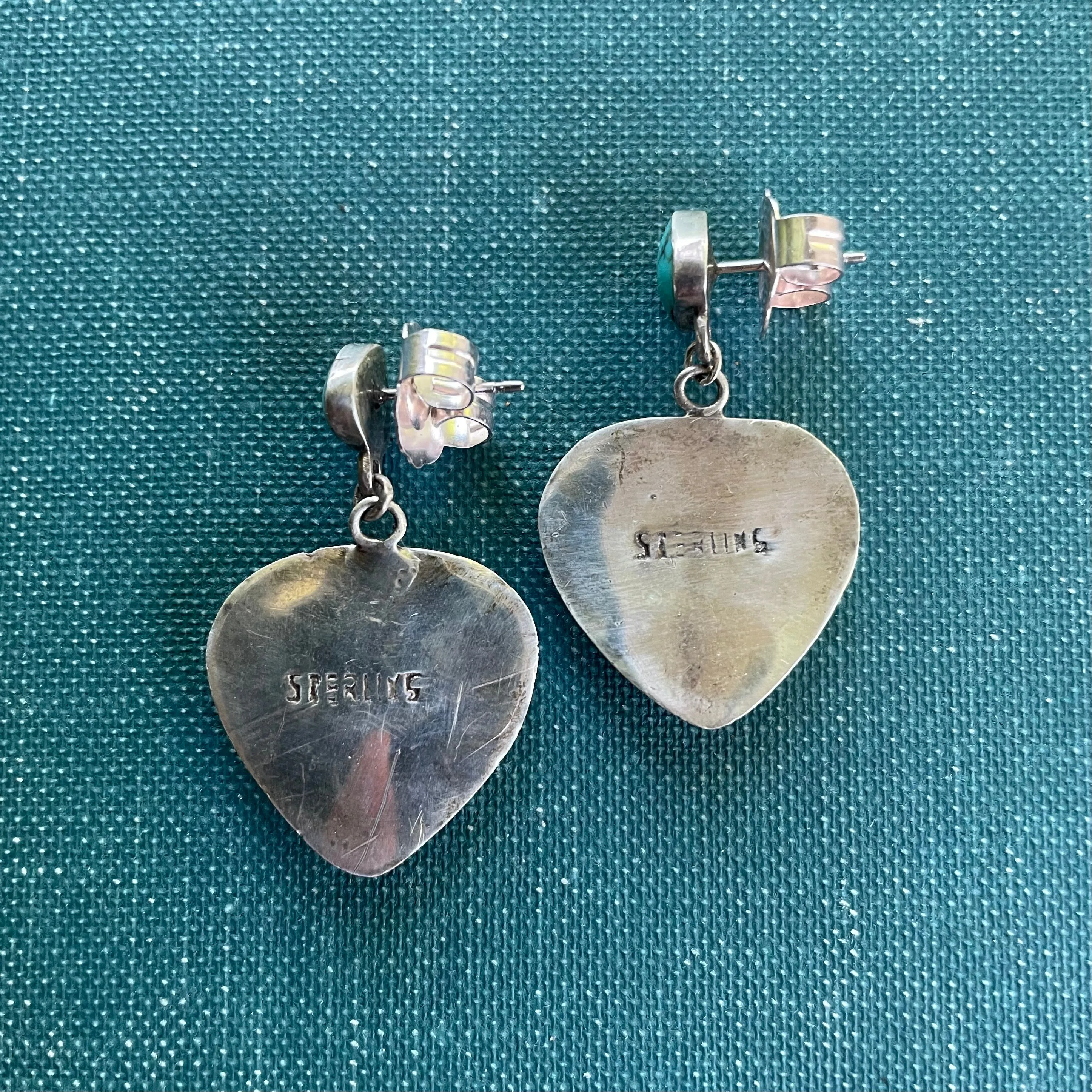 Amazing 1990s Vintage Inlay Heart Earrings