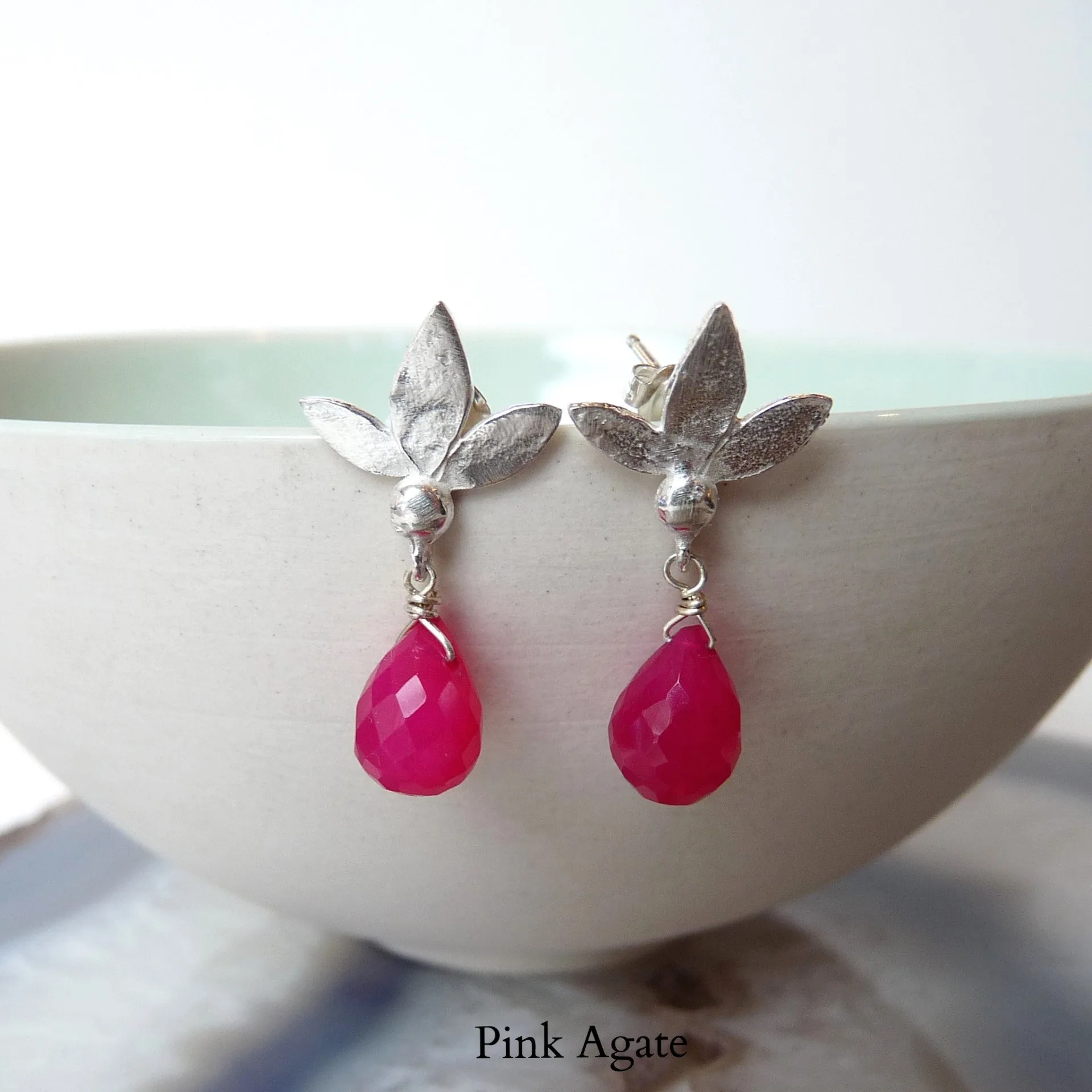 Ami Leaf Stud Earrings With Gemstone