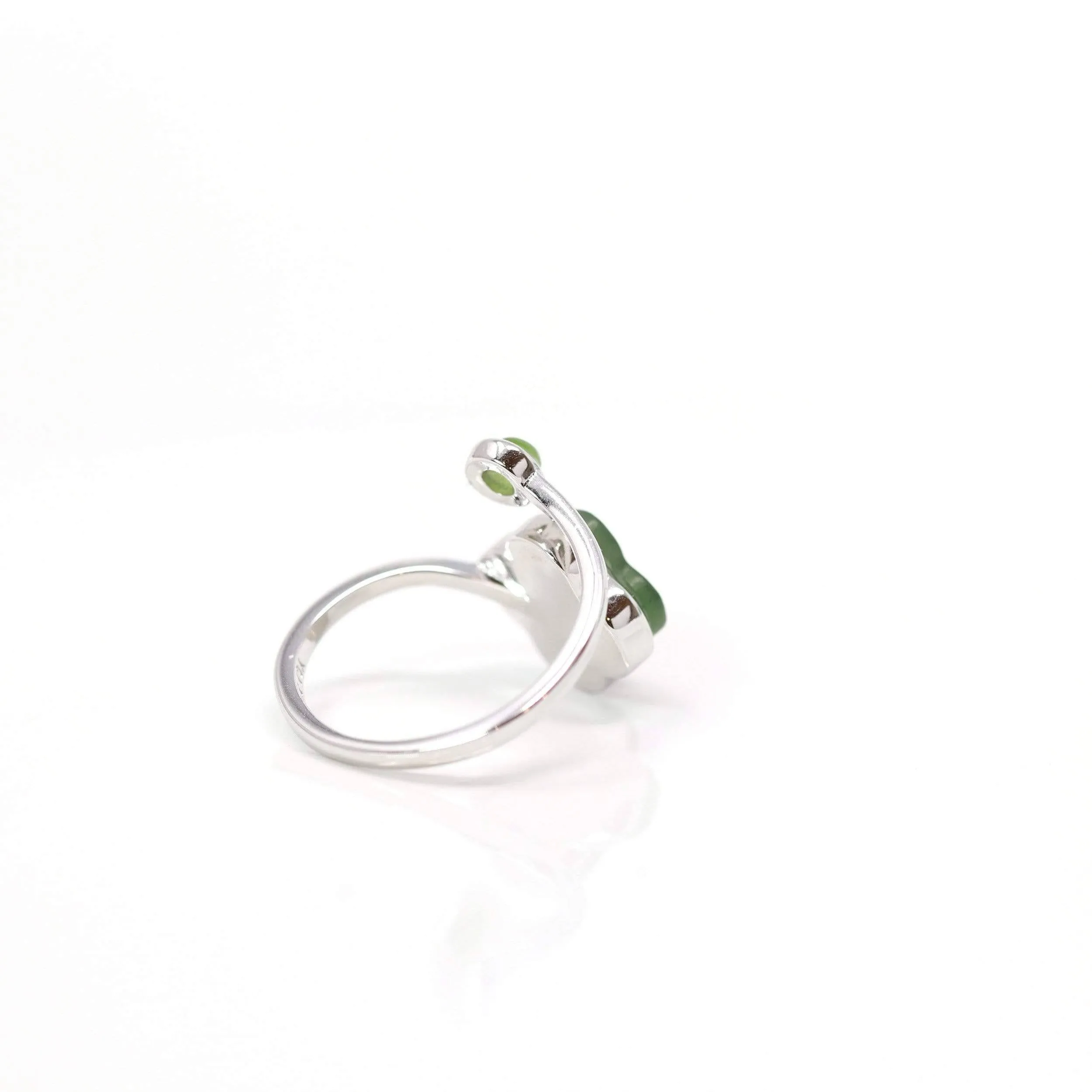 Baikalla™ Sterling Silver Real Green Nephrite Jade Lucky Four Leaf Pendant Necklace