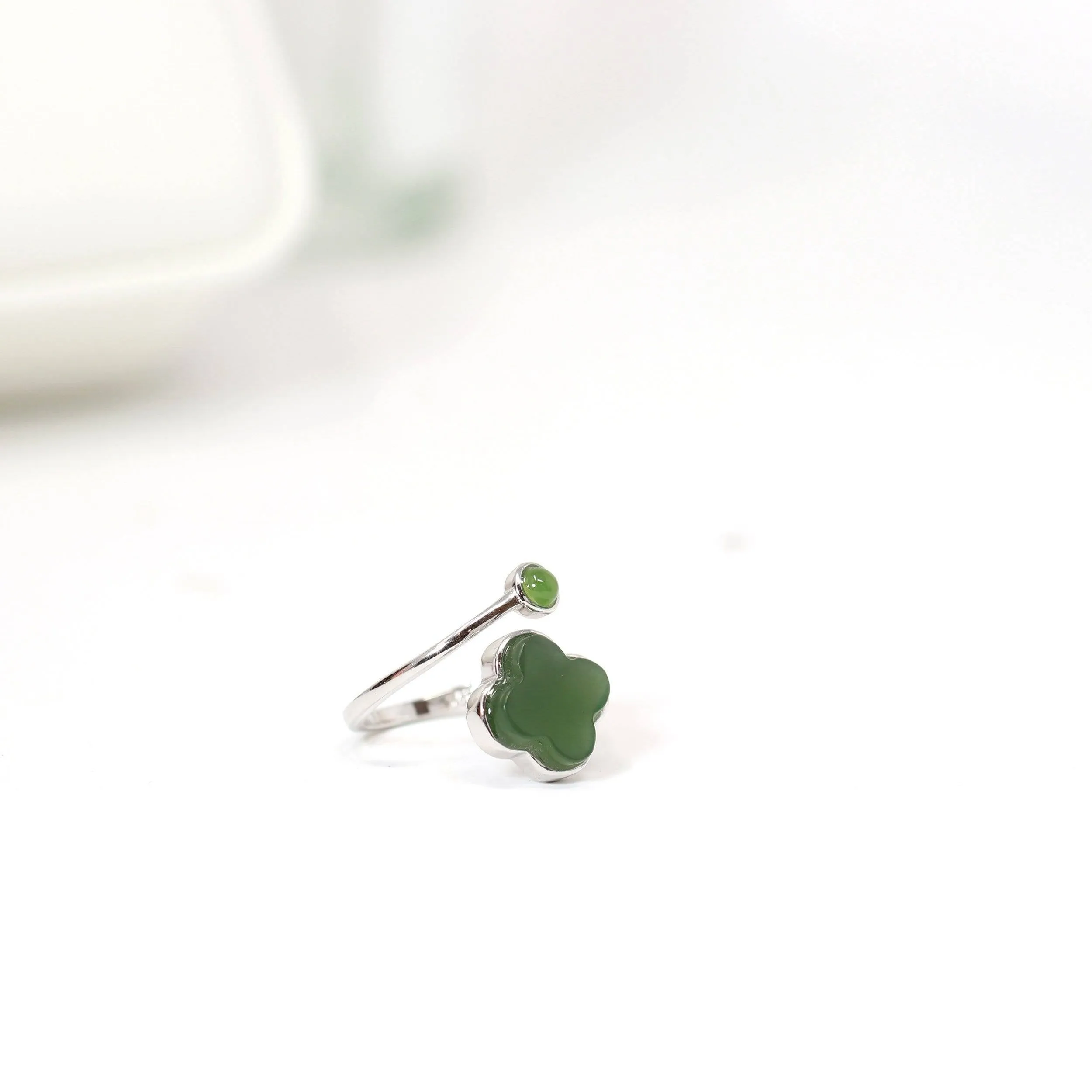 Baikalla™ Sterling Silver Real Green Nephrite Jade Lucky Four Leaf Pendant Necklace