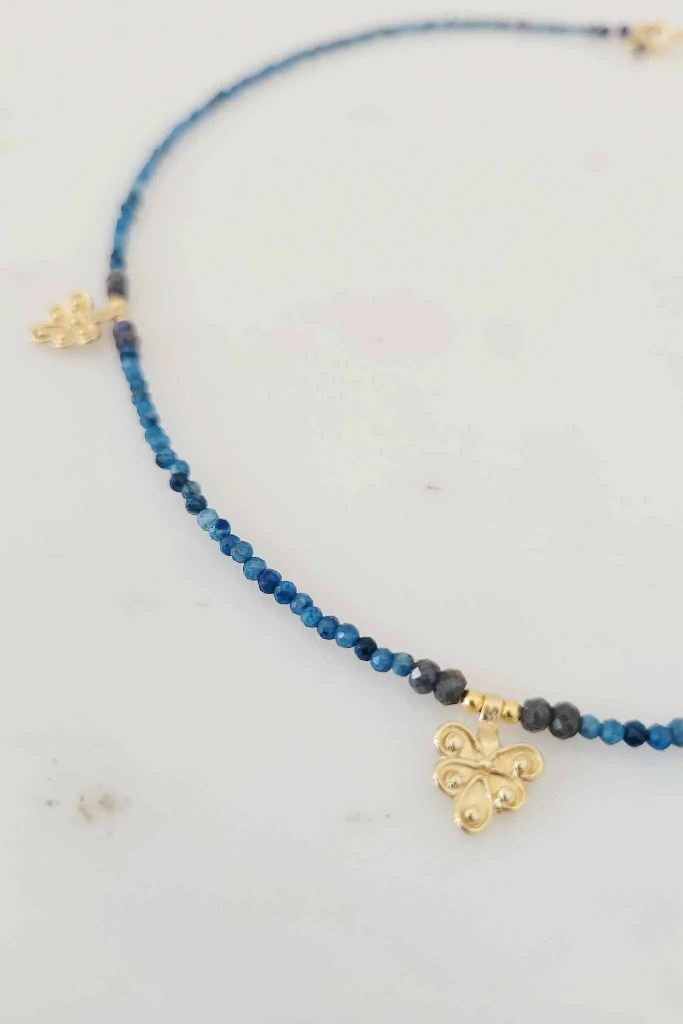 Cobamae 3 Charm Choker - Blue Jean