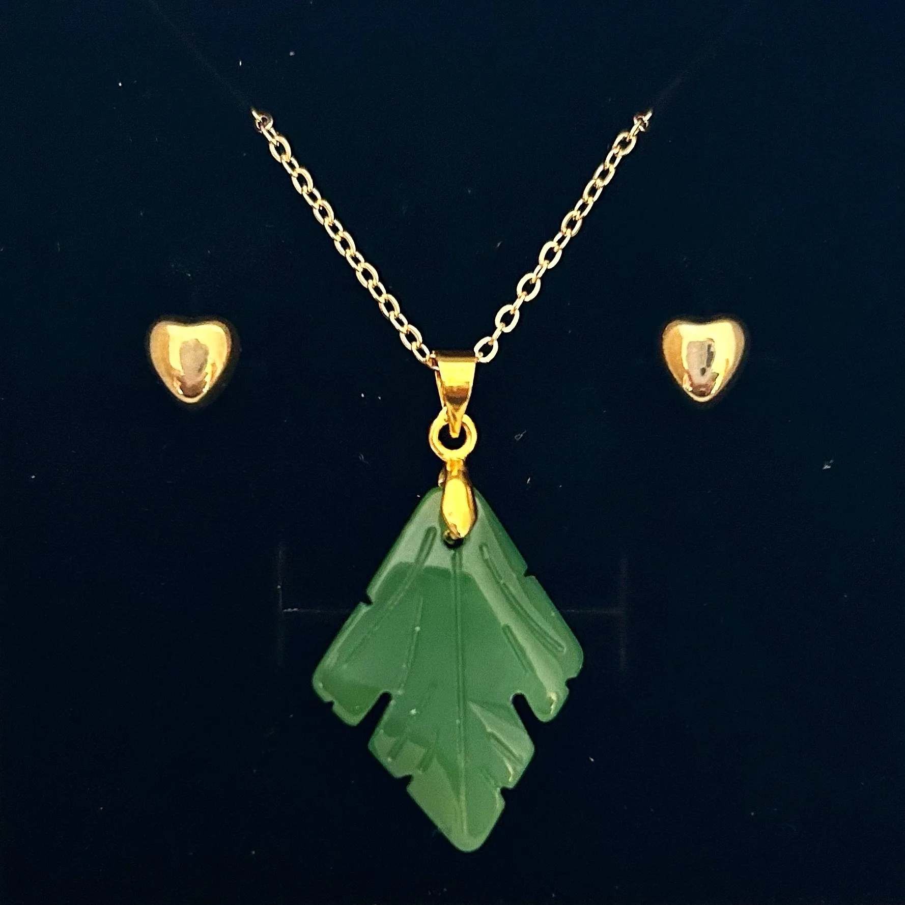 JADE LEAF PENDANT ONLY - FREE CHAIN & EARRINGS