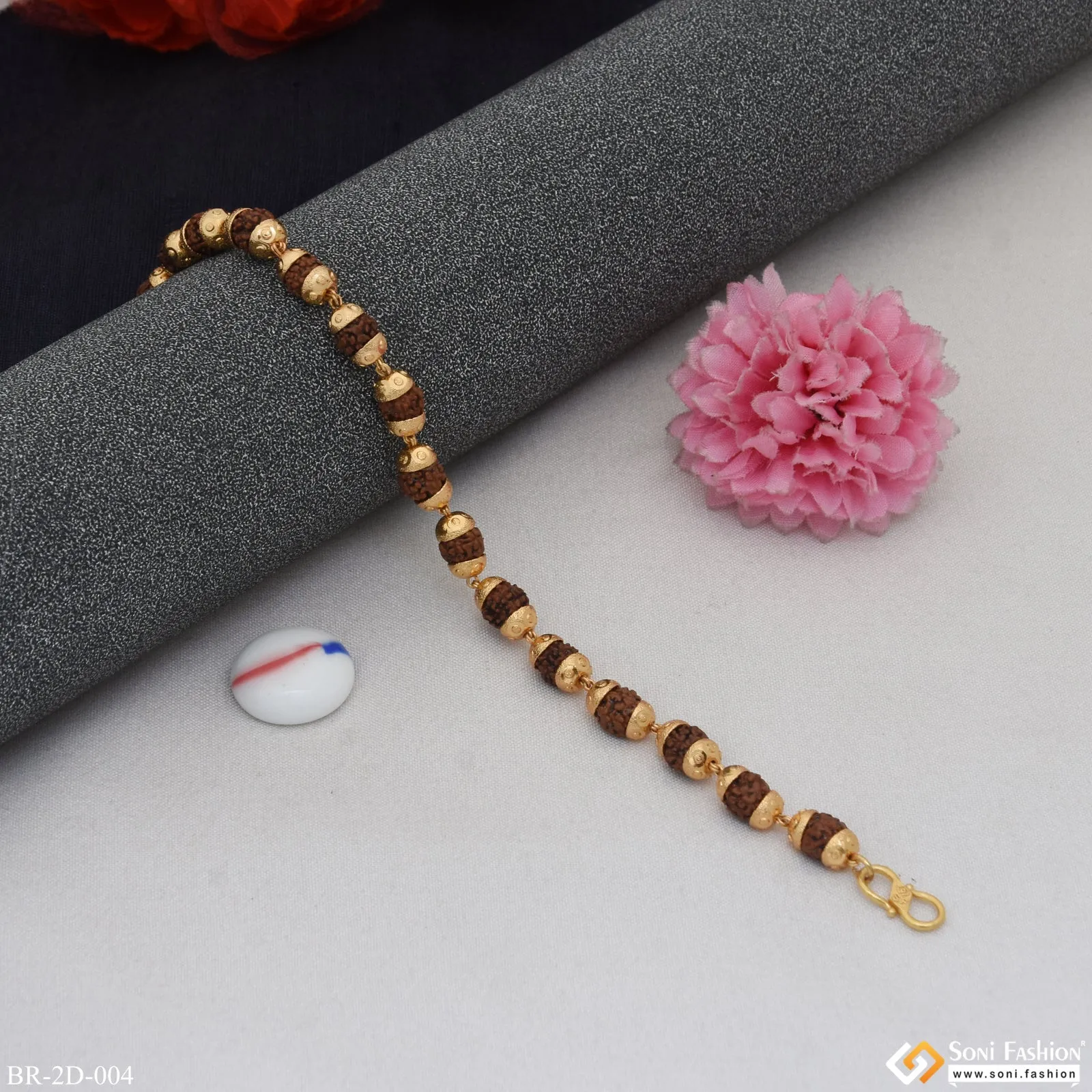 Lovely Design High-Quality Gold Plated Rudraksha Bracelet for Men - Style D004