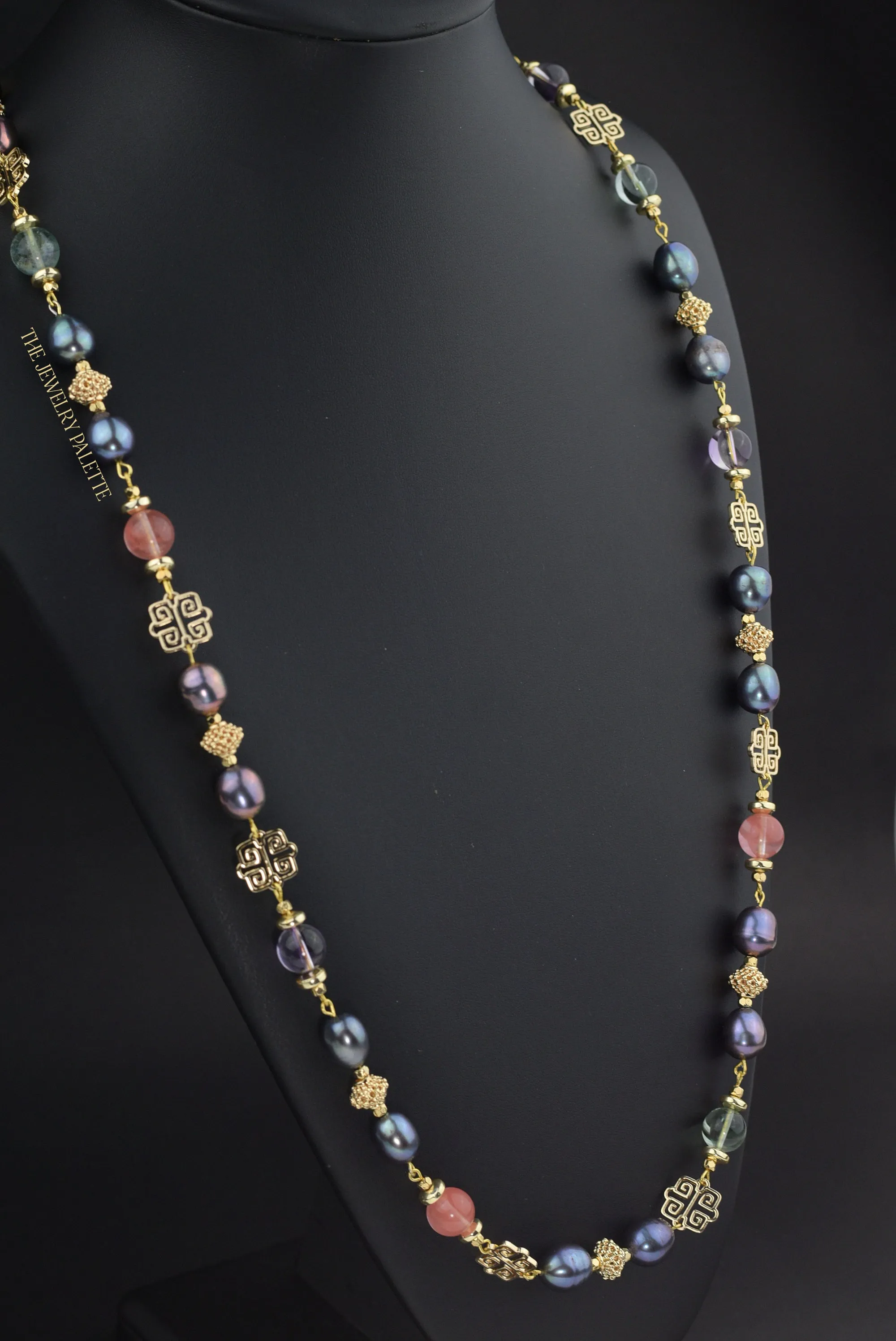 Madison luxe necklace with grey pearls and gemstones