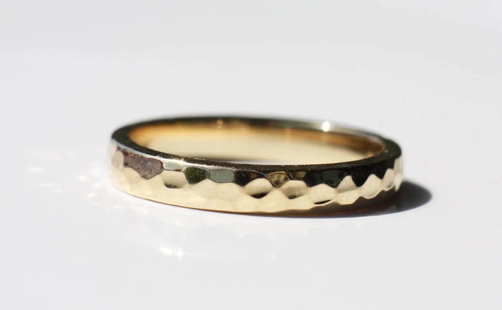 Set of Textured Gold Wedding Rings for couples
